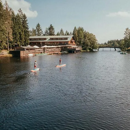 ホテル Am Fichtelsee